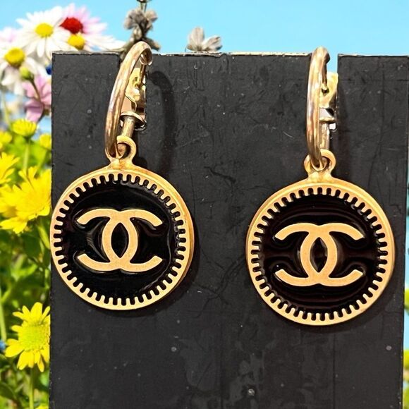 CHANEL Gold and Black Circular Logo Earrings - Picture 1 of 5